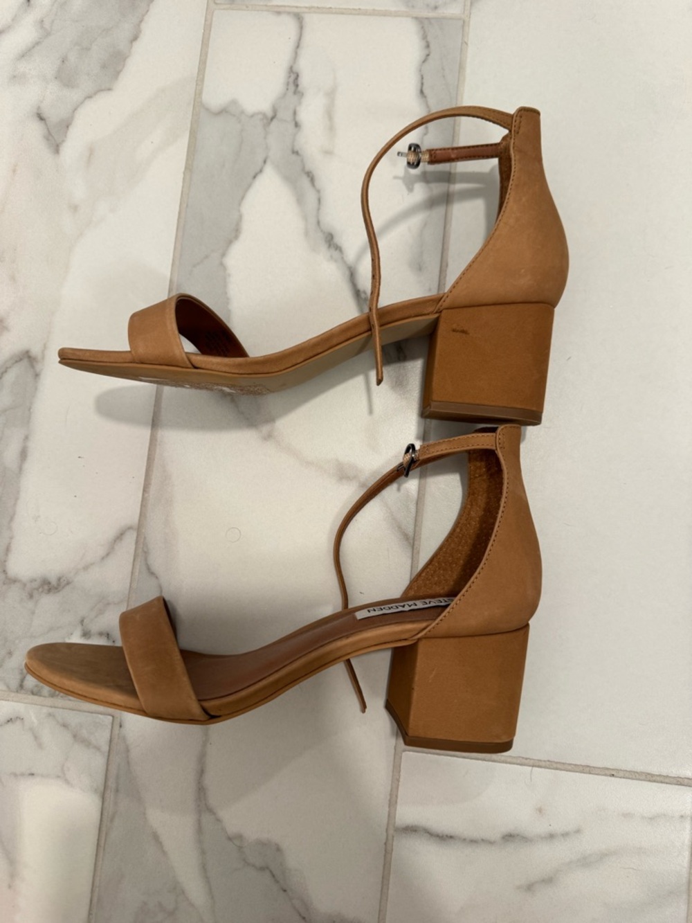 Steve Madden tab suede kitten heel